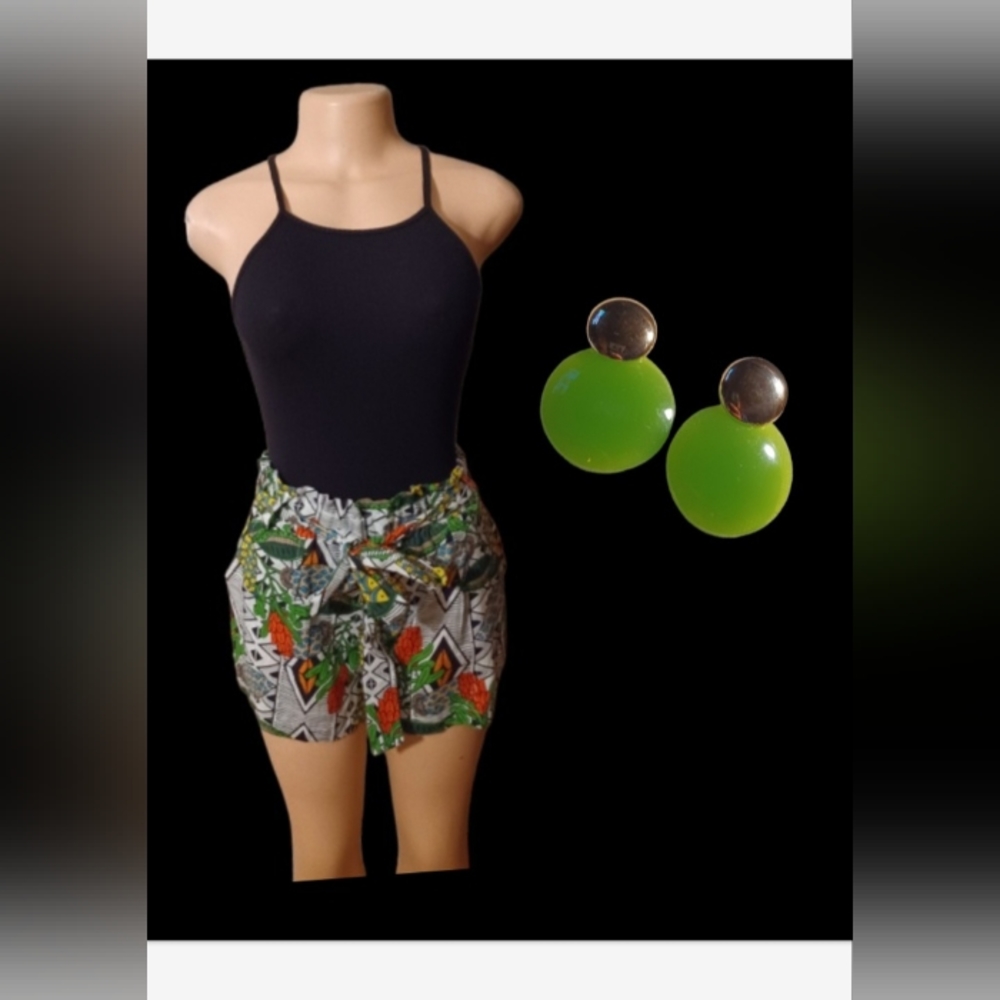 Avant garde shorts set New medium